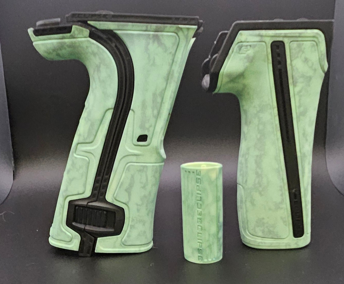 cs3 pro/R5 grips